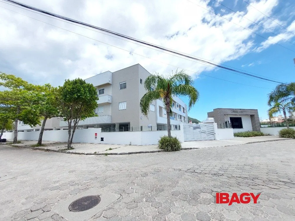 Apartamento amueblado de 2 dormitorios y 121 m² — photo 22