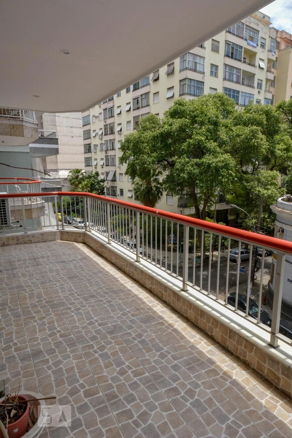 2-bedroom apartment with a bathtub in Rio de Janeiro — photo 21