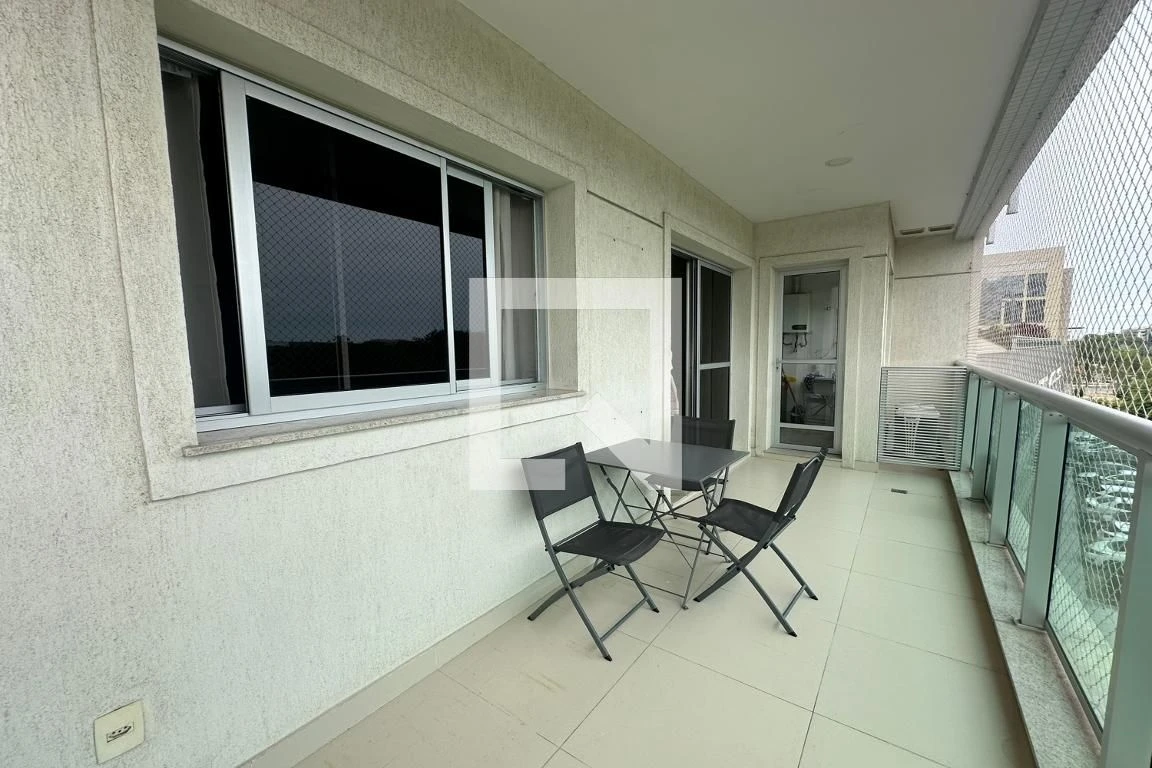 Apartamento mobiliado com 2 quartos e varanda — photo 13
