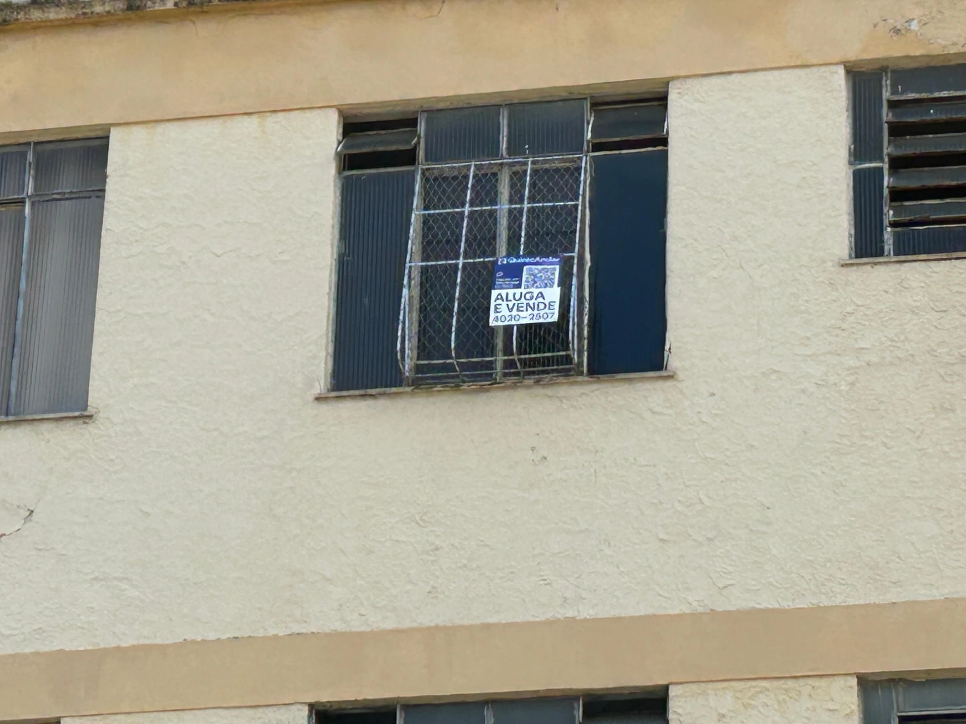 Apartamento sin amueblar con 1 dormitorio y suelo cerámico — photo 28