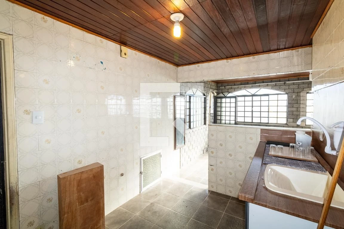 3-bedroom apartment with a separate gas-stove kitchen — photo 2