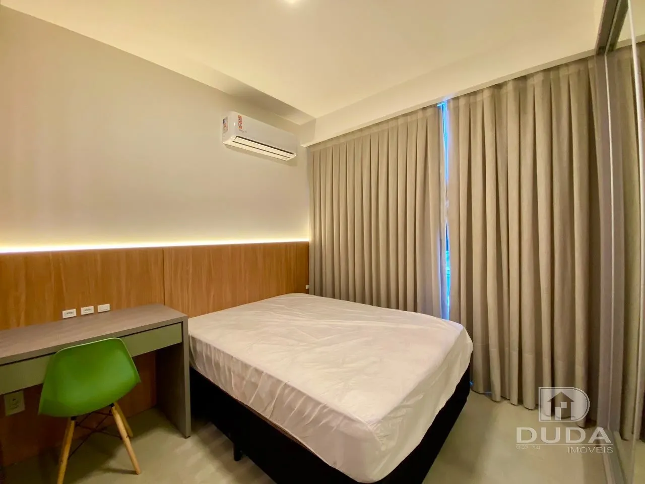 Furnished 53 m² studio with a private garden on floor 3 — photo 4