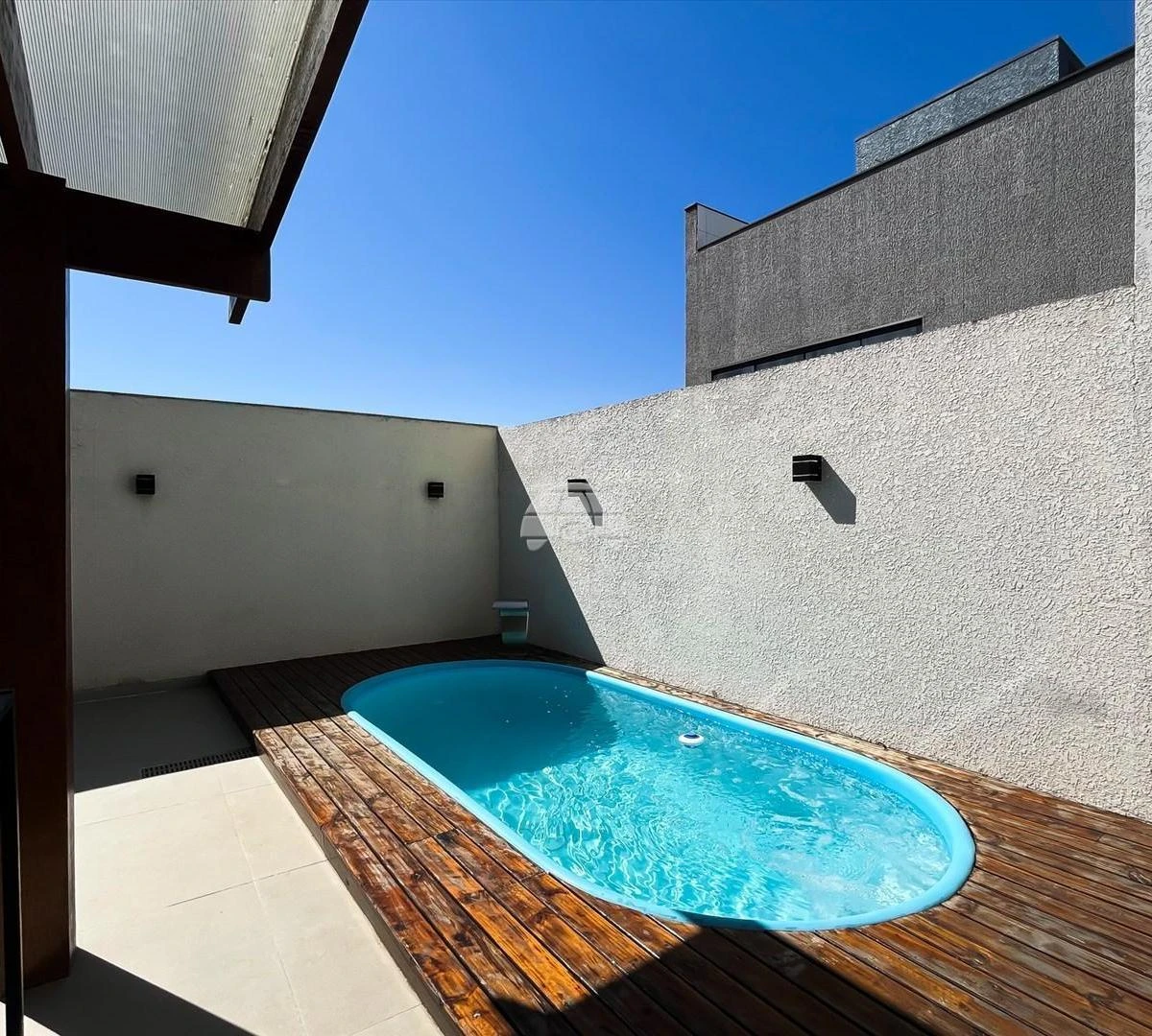 3-bedroom house with a grill on the balcony in Curitiba — photo 12