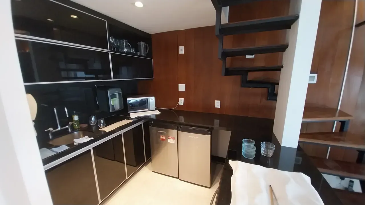 Furnished 1-bedroom apartment with 2 bathrooms — photo 10