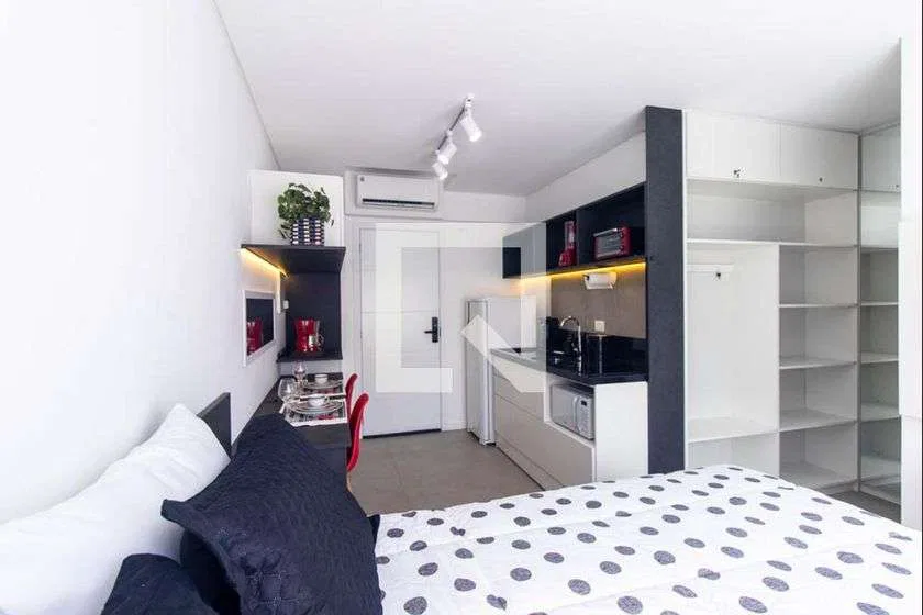 Apartamento amueblado de 1 dormitorio con cocina compacta, 22 m² — photo 2