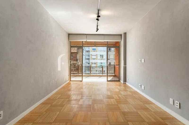 Duplex apartment with 2 bedrooms and grill on balcony — photo 7