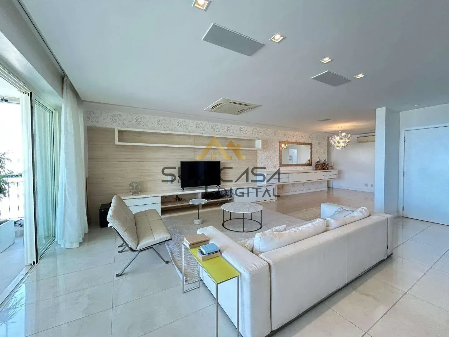 Penthouse with 4 bedrooms and an open-plan kitchen — photo 49