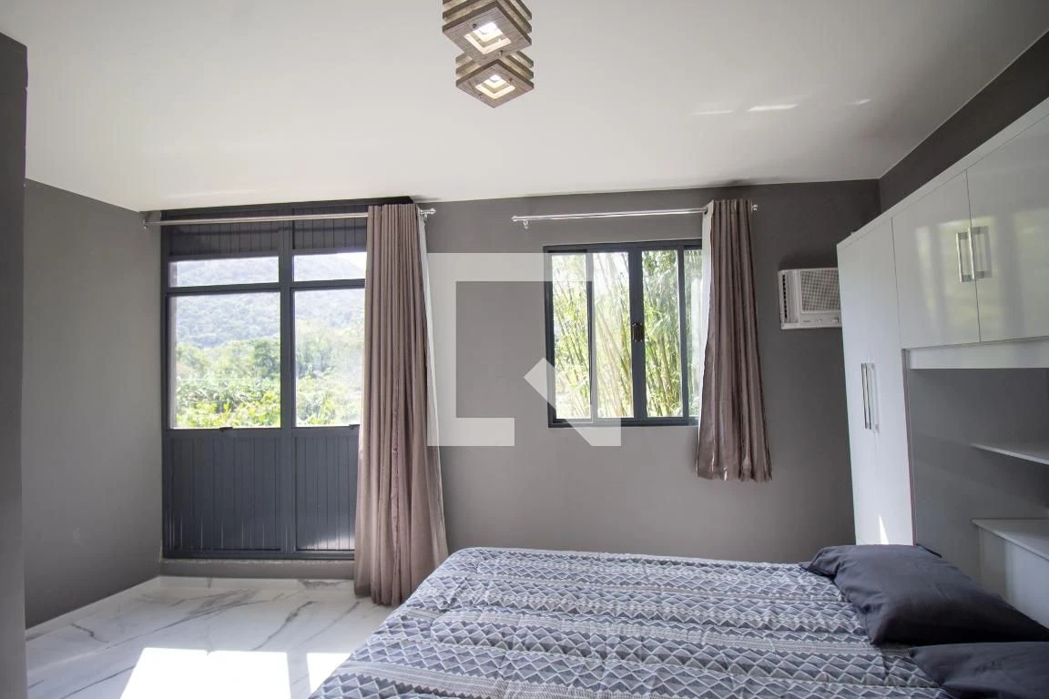 Furnished house with 2 en-suite bedrooms and gas kitchen — photo 7