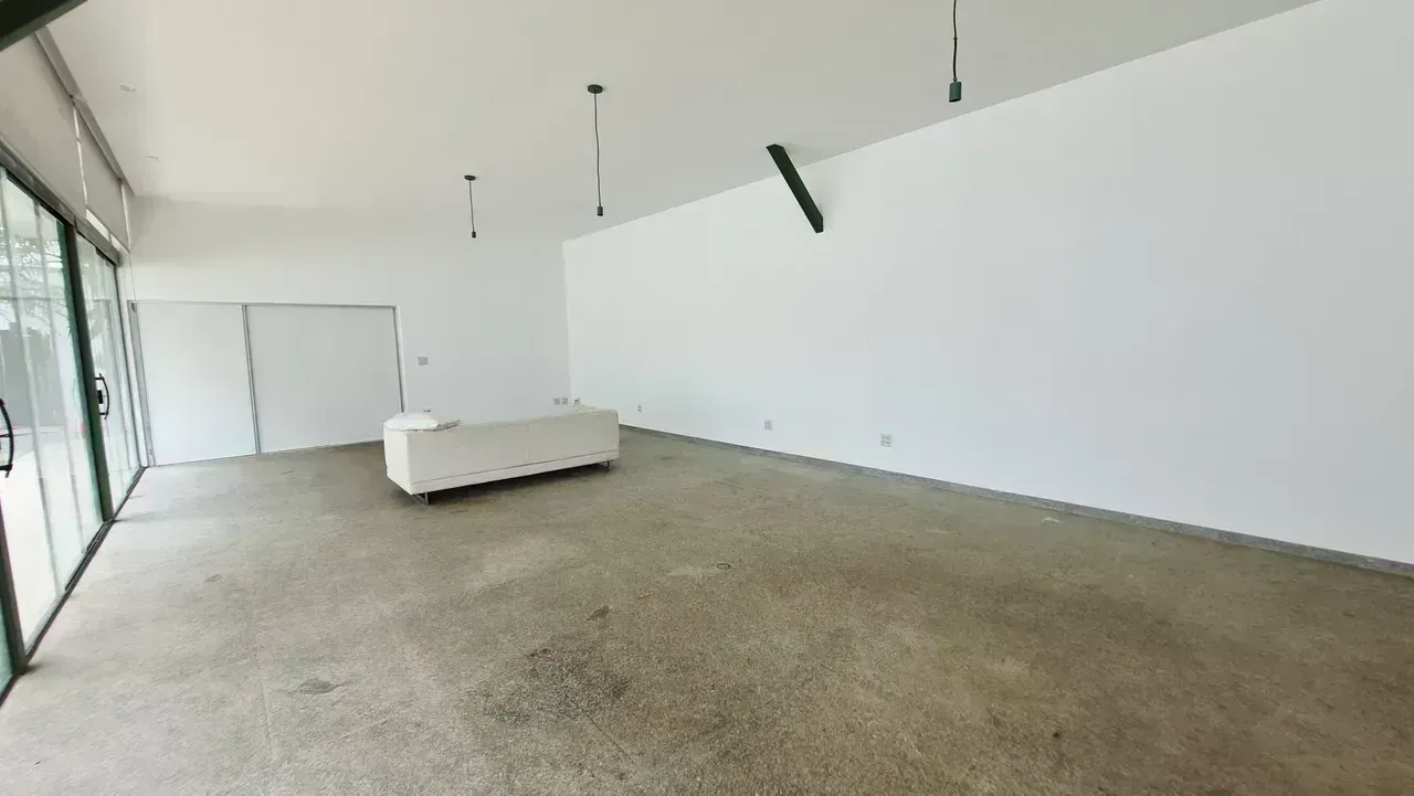 Unfurnished house with open-plan kitchen and 2 bedrooms — photo 12