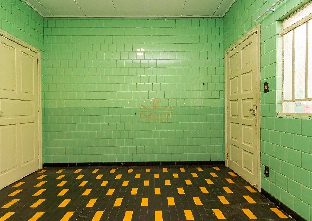 Bañera y 3 dormitorios: casa de 145 m² — photo 12