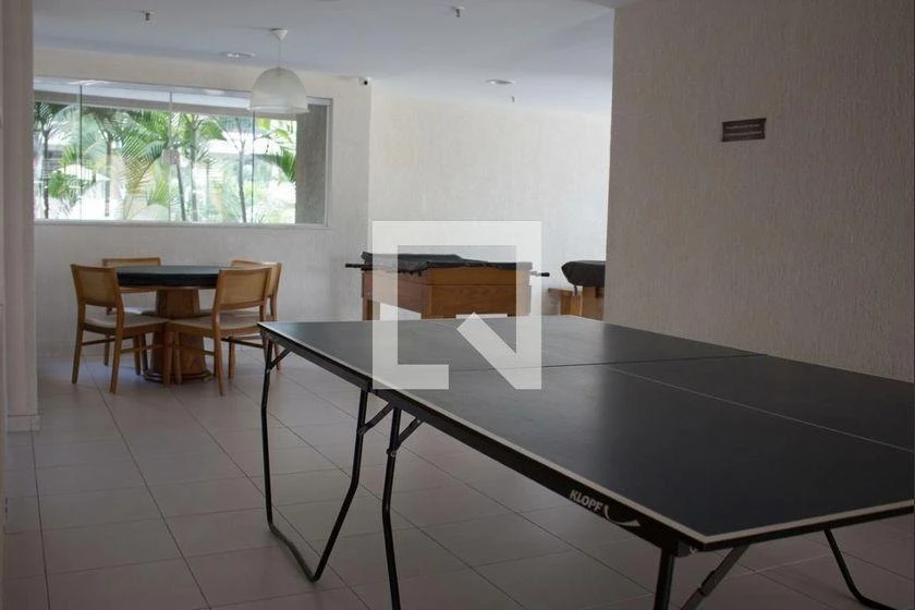 Glass-enclosed balcony in a 2-bedroom apartment, 69 m² — photo 17