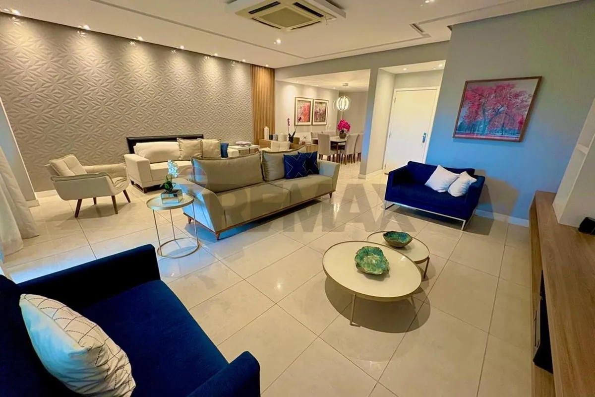 Apartamento de 315 m² com 4 dormitórios e 5 banheiros — photo 3