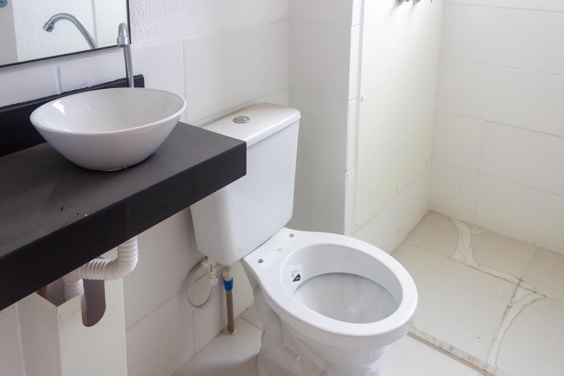 2-bedroom apartment in a building with a gym — photo 16