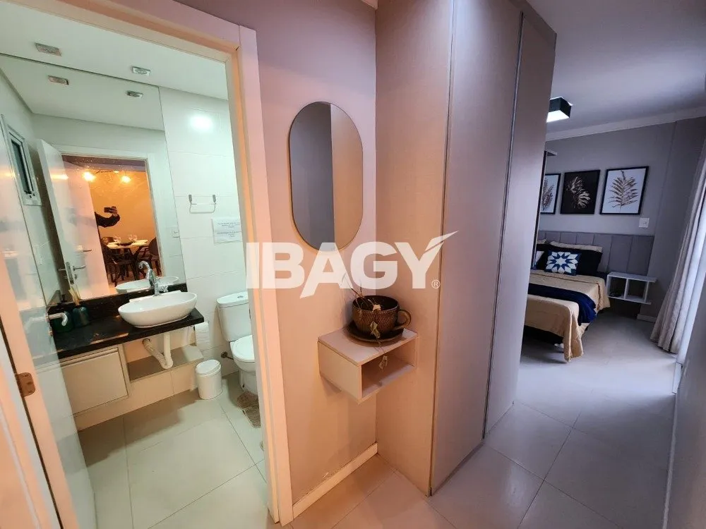 1-bedroom apartment with an open-plan kitchen — photo 9