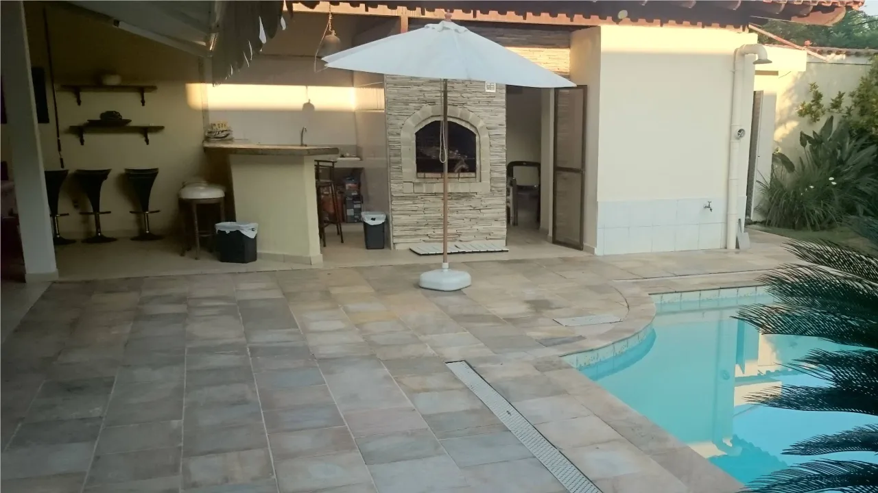 Casa com 4 quartos e 5 banheiros com fogão a gás — photo 11
