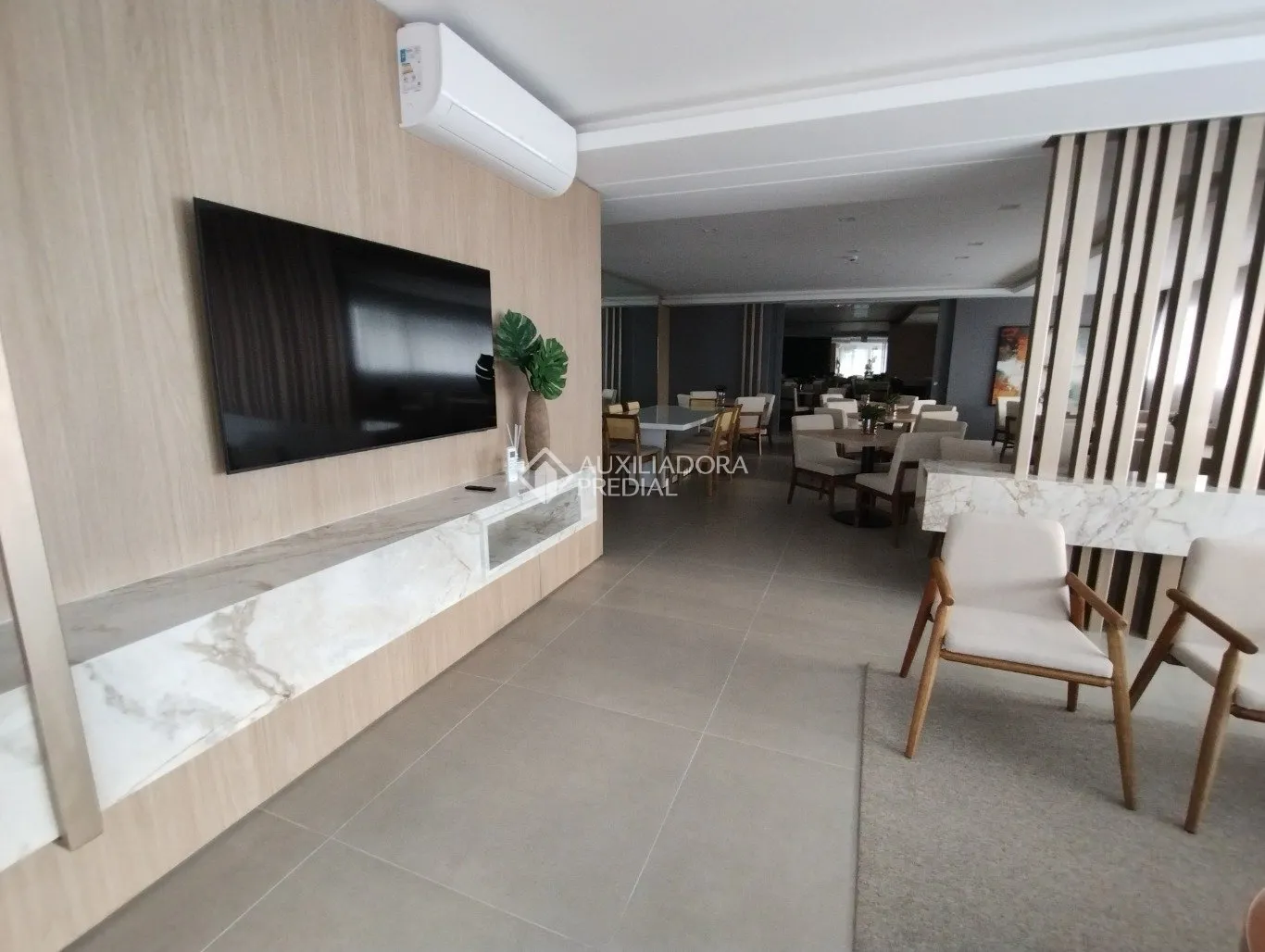 Apartamento de 3 suítes com 304 m² e 3 vagas — photo 16