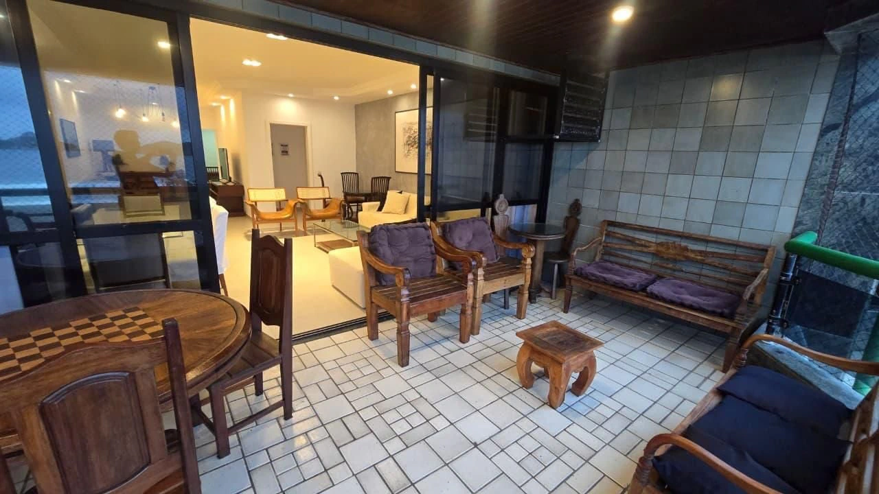 4-bedroom apartment in a building with a sauna — photo 9