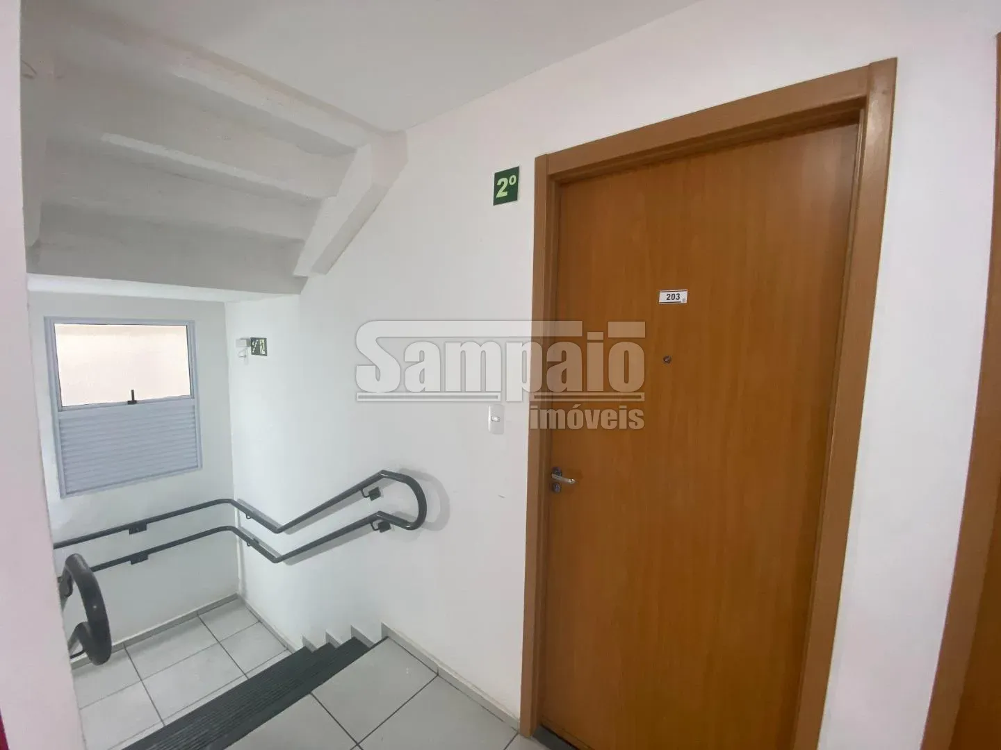 2-bedroom apartment with a closed kitchen and gas stove — photo 21