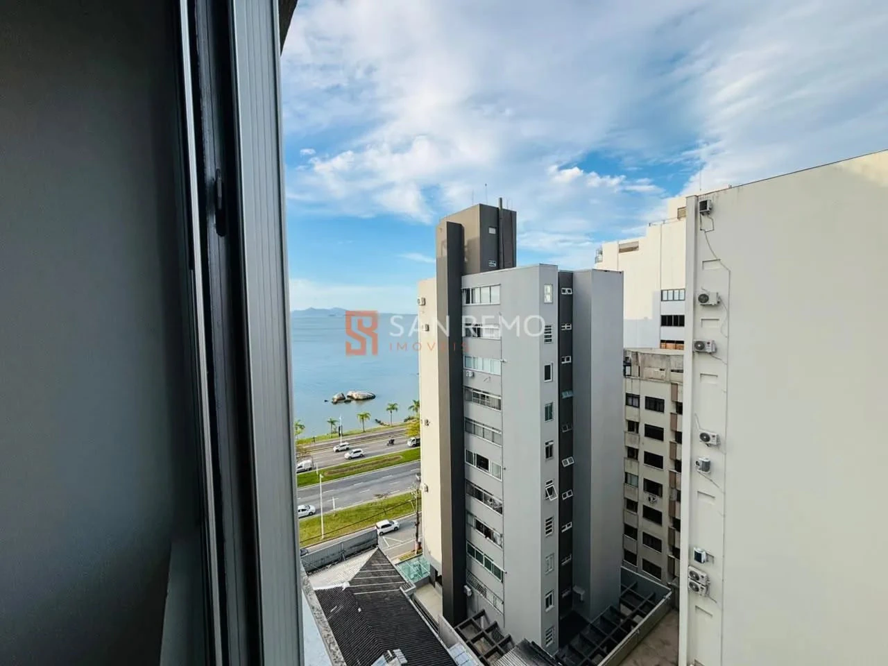 Apartment, 72 m², with a water view