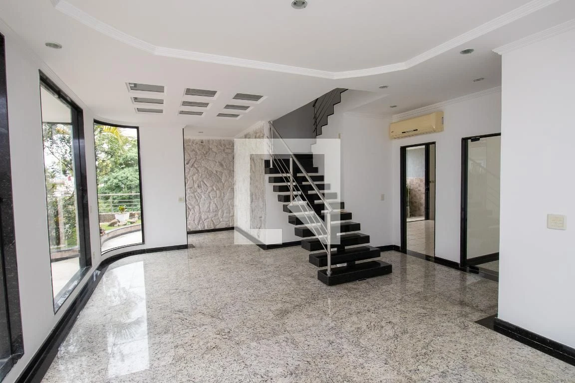 Casa com 3 suítes e quintal privativo com churrasqueira — photo 13