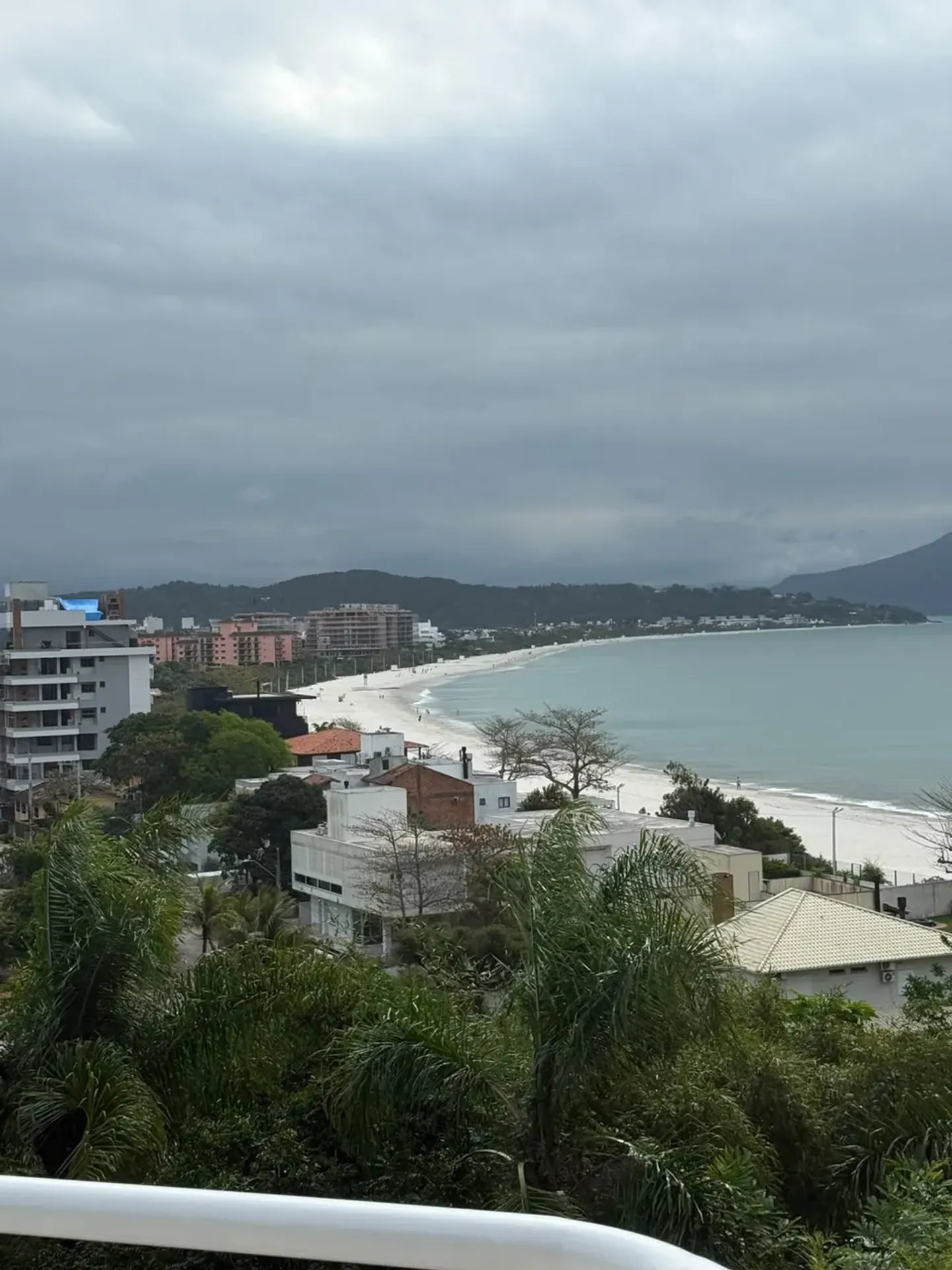 Water view in a 3-bedroom house, 180 m² — photo 6