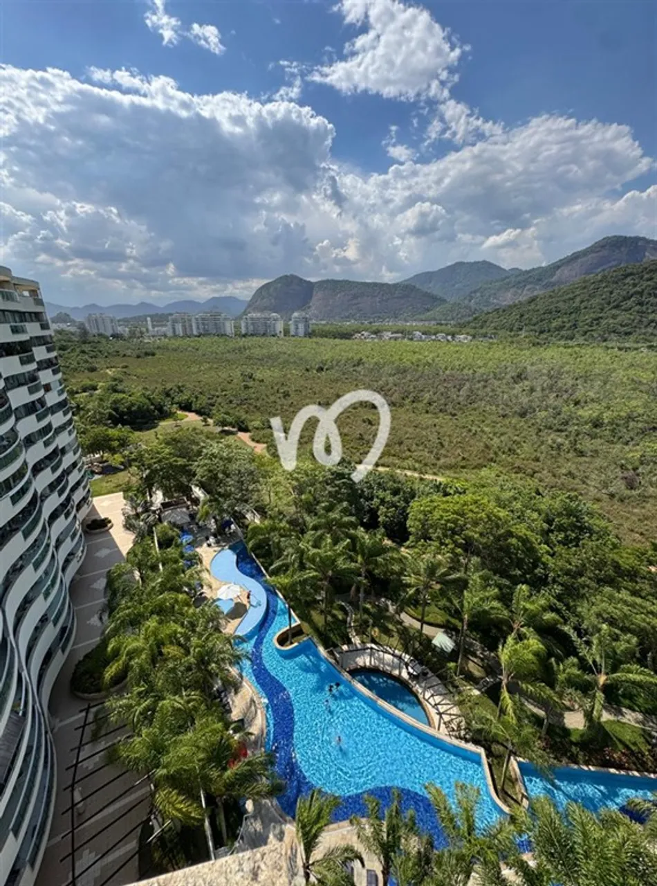 Furnished apartment with 4 bedrooms and 5 bathrooms — photo 18