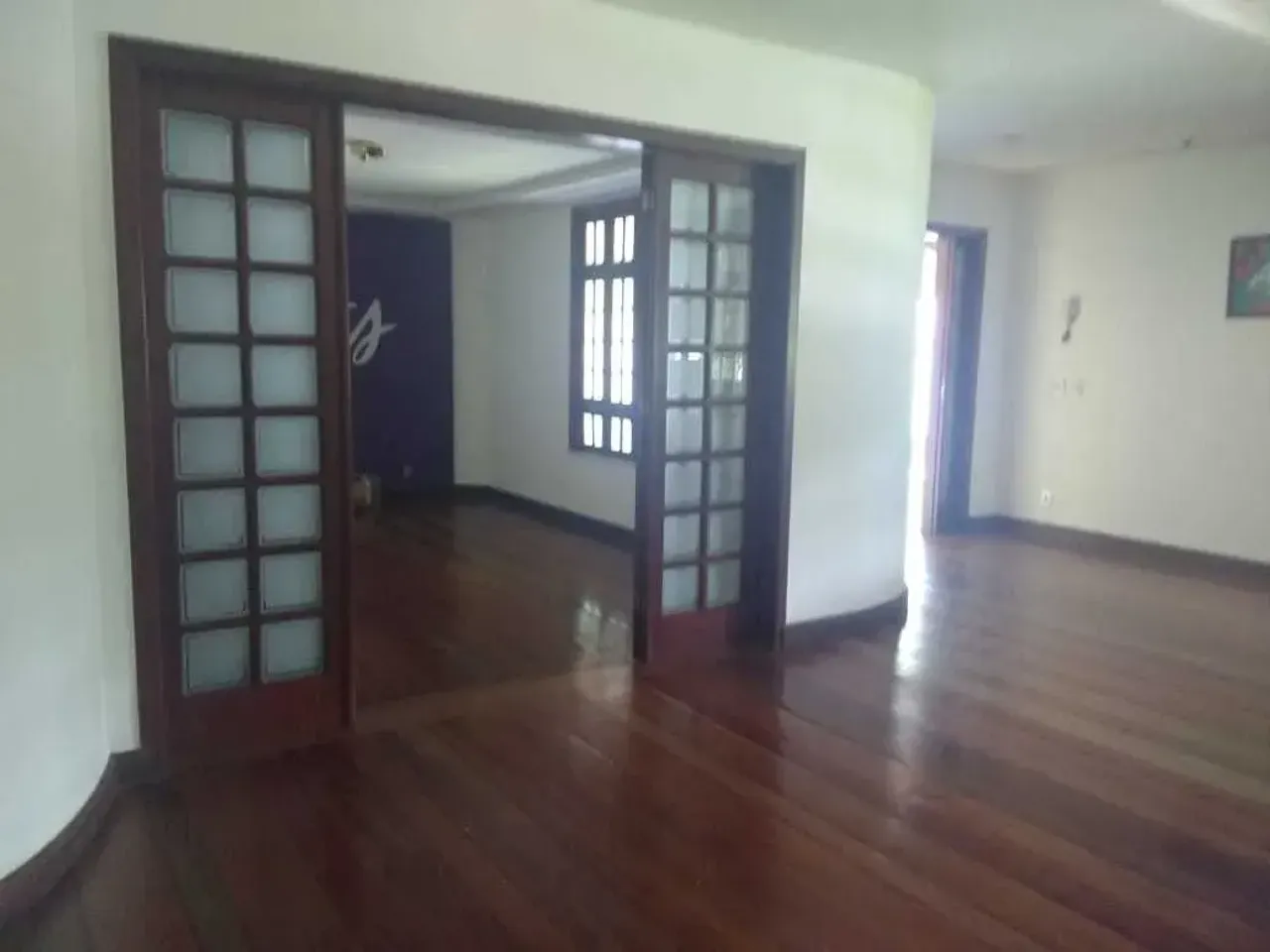 House with 4 bedrooms, 5 bathrooms and gas kitchen, 755 m² — photo 9