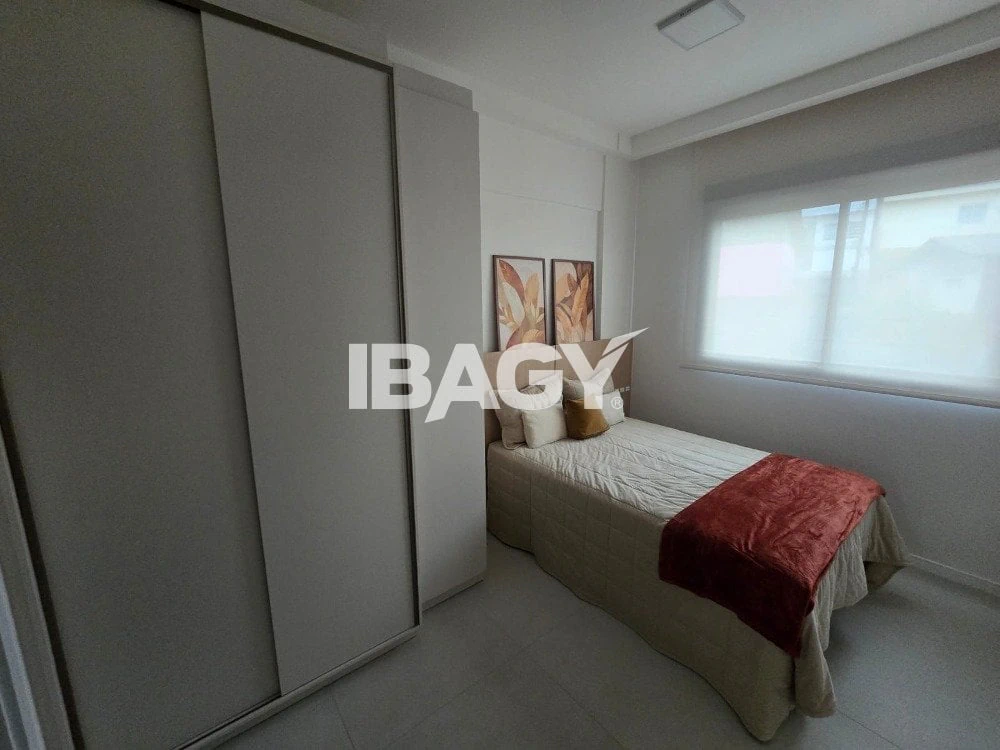 2-bedroom apartment in a building with a pool — photo 6