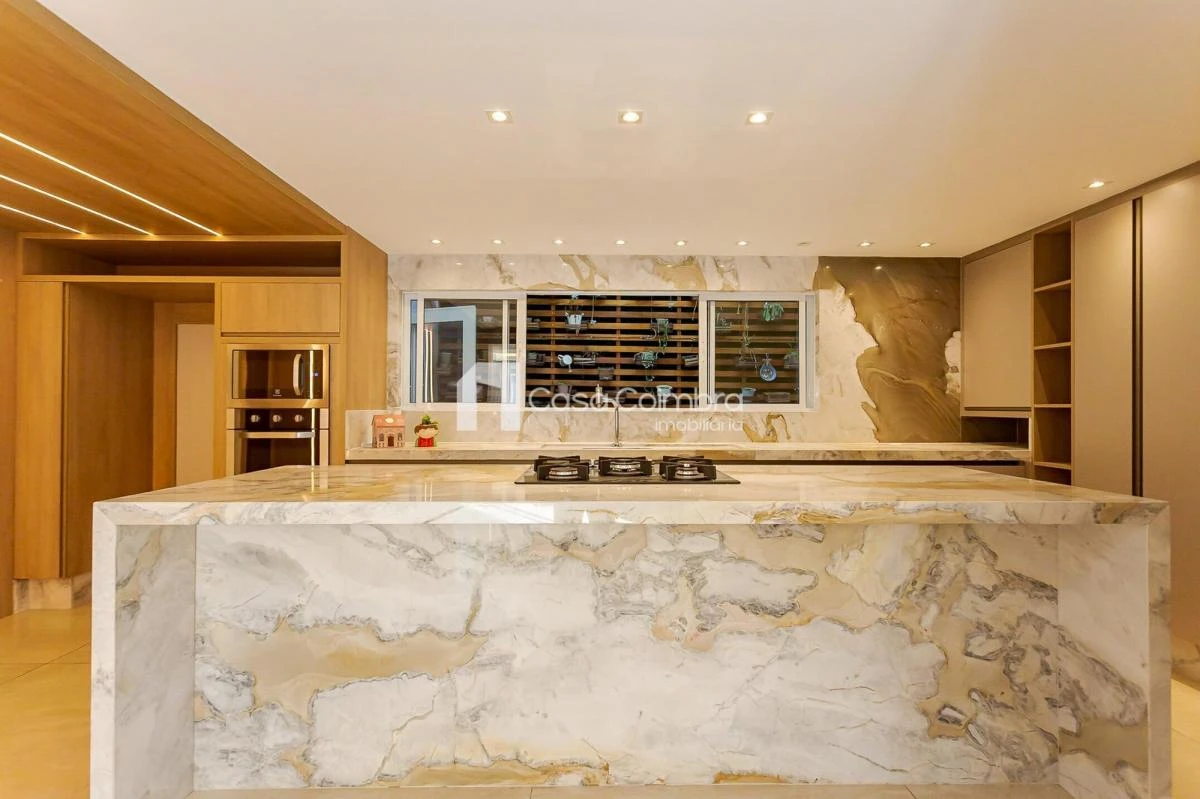 House, 450 m², with a bathtub