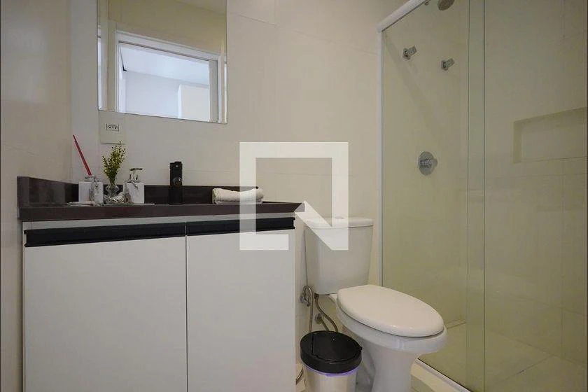 Furnished 1-bedroom apartment with built-in wardrobes — photo 13