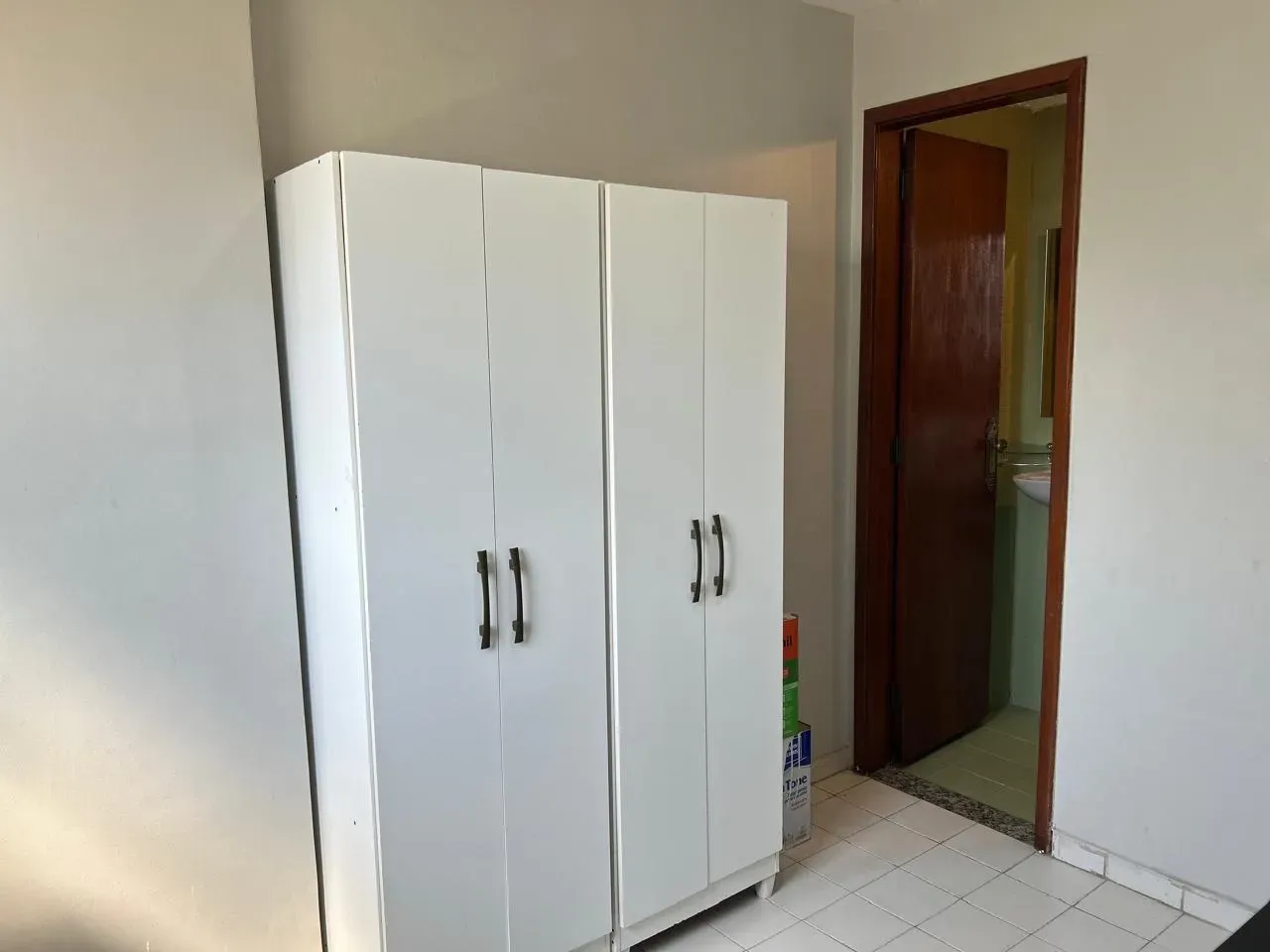 Unfurnished apartment with 3 bedrooms and 5 bathrooms — photo 29