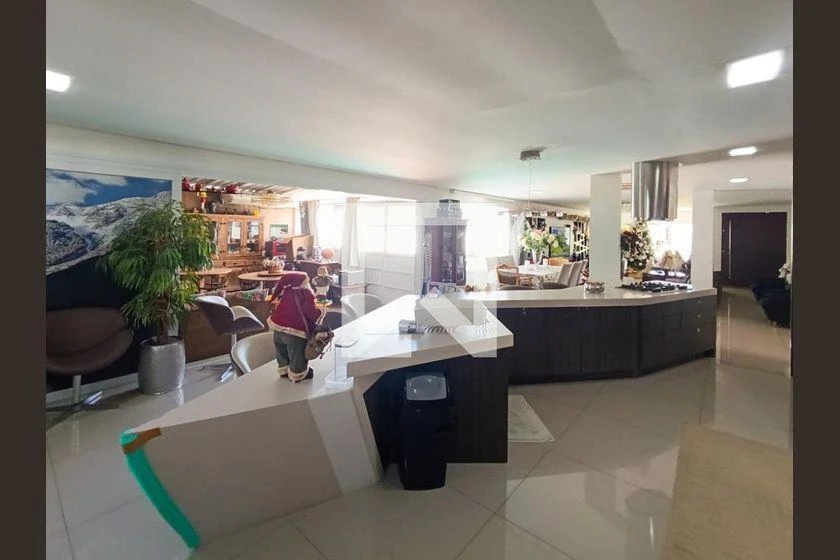 Casa mobiliada com 5 quartos e 5 banheiros, 500 m² — photo 32