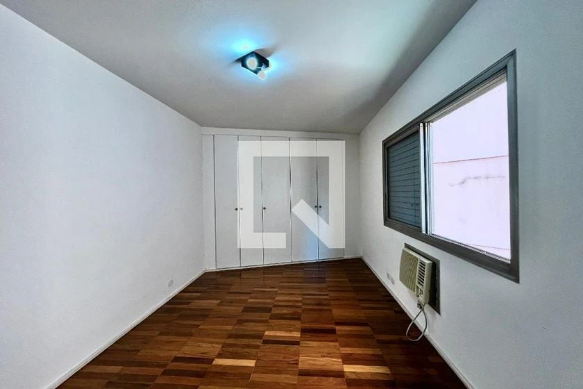 3-bedroom apartment with built-in wardrobes — photo 15
