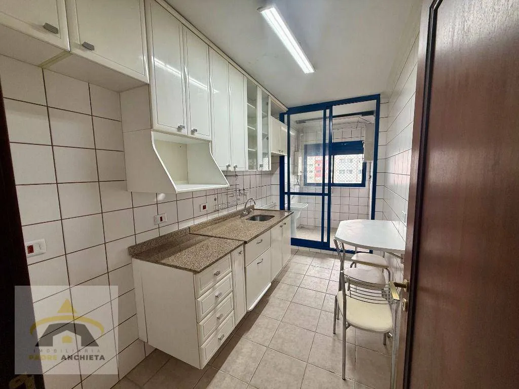 Apartamento de 3 dormitorios con balcón — photo 19