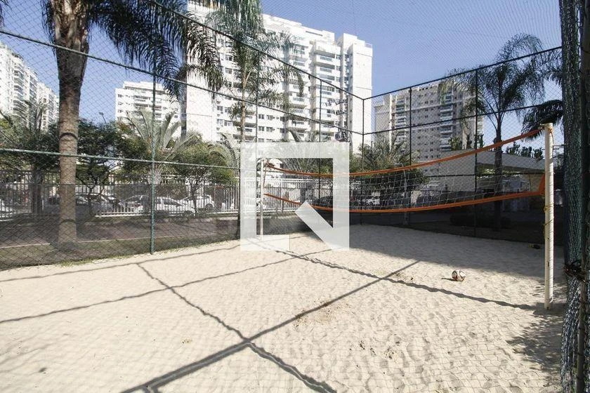 3-bedroom apartment in a building with a gym — photo 4