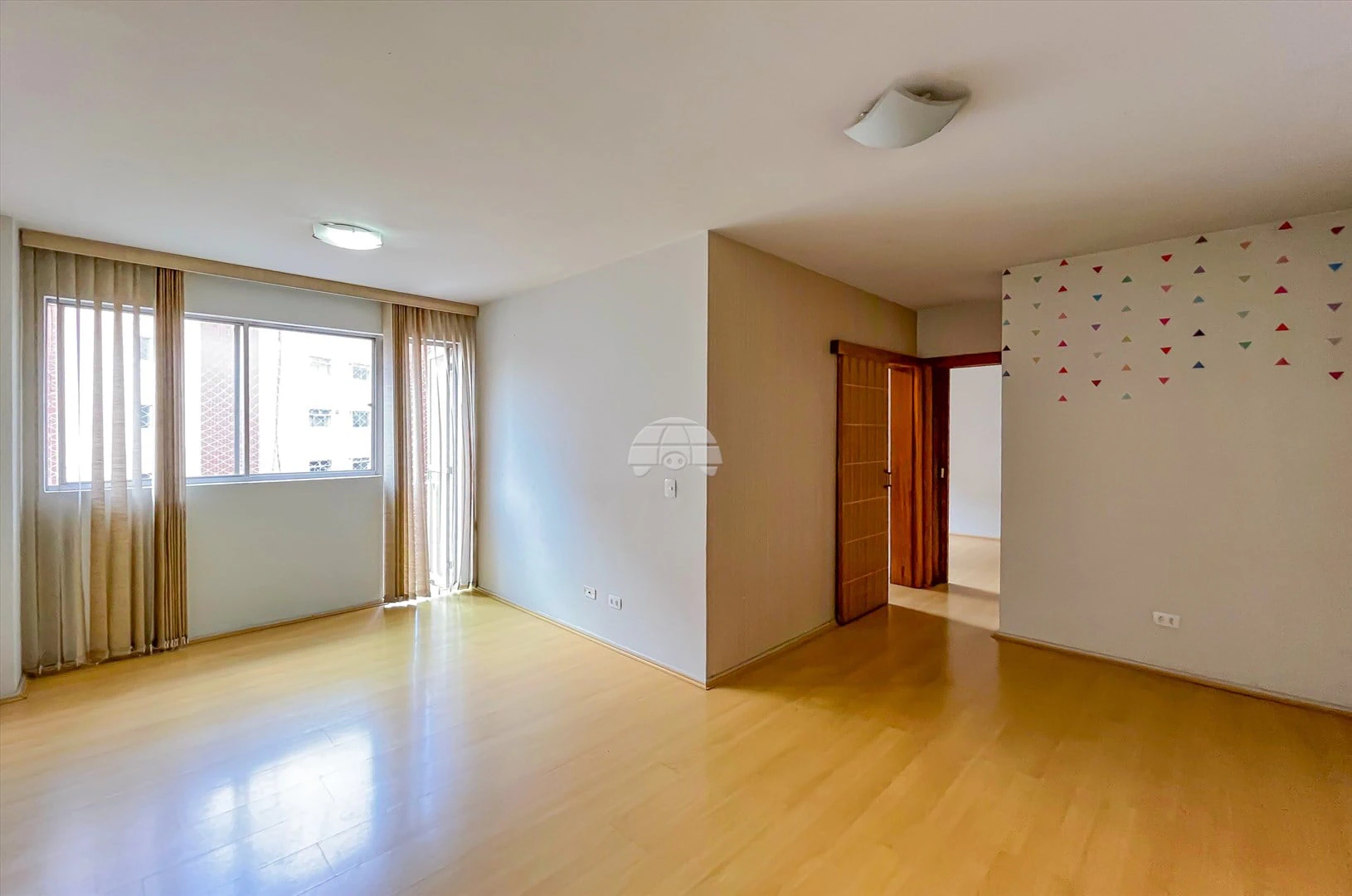 2-bedroom apartment with a washing machine — photo 11
