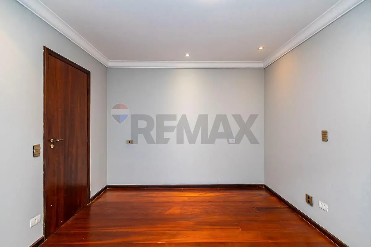 Casa de 303 m² com 4 quartos e churrasqueira privativa — photo 25
