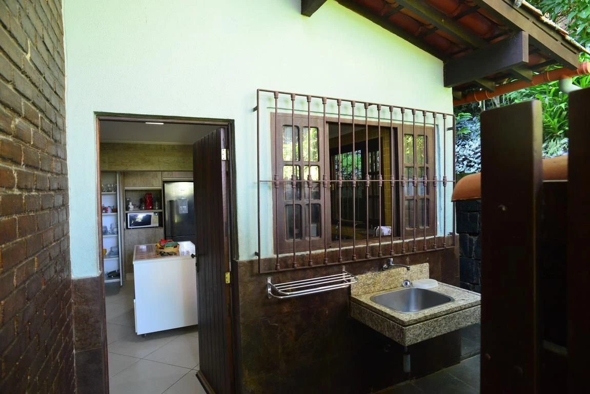 Furnished house, 530 m², with a grill on the balcony — photo 34