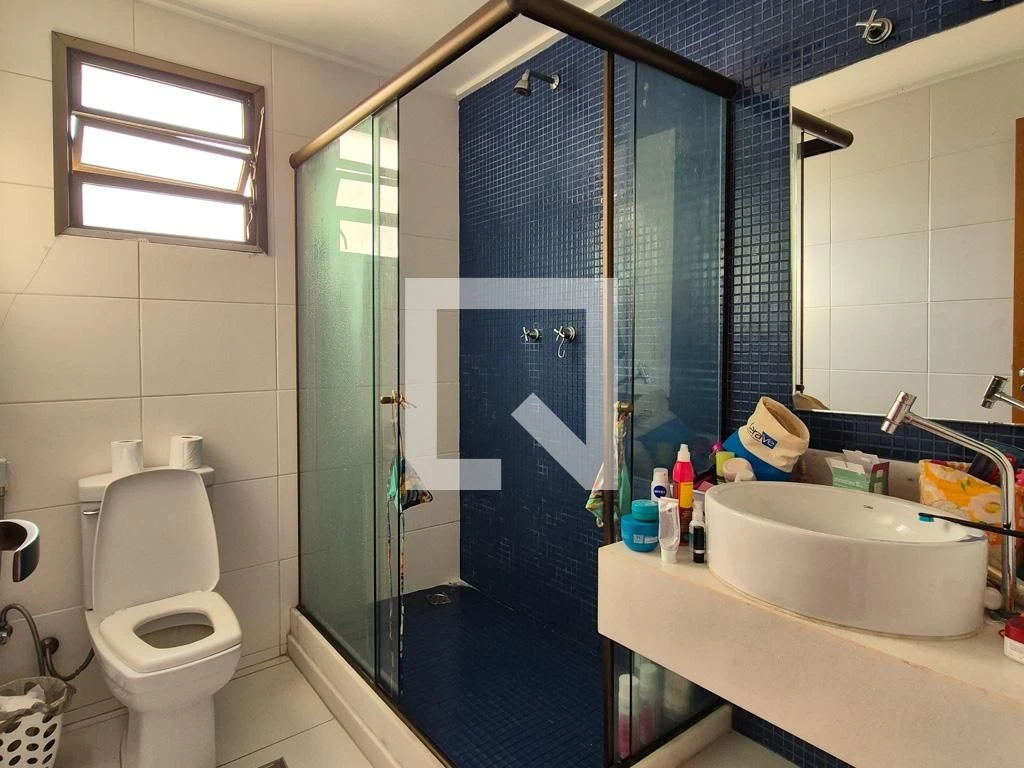 Furnished apartment with 5 en-suite bedrooms and terrace — photo 91
