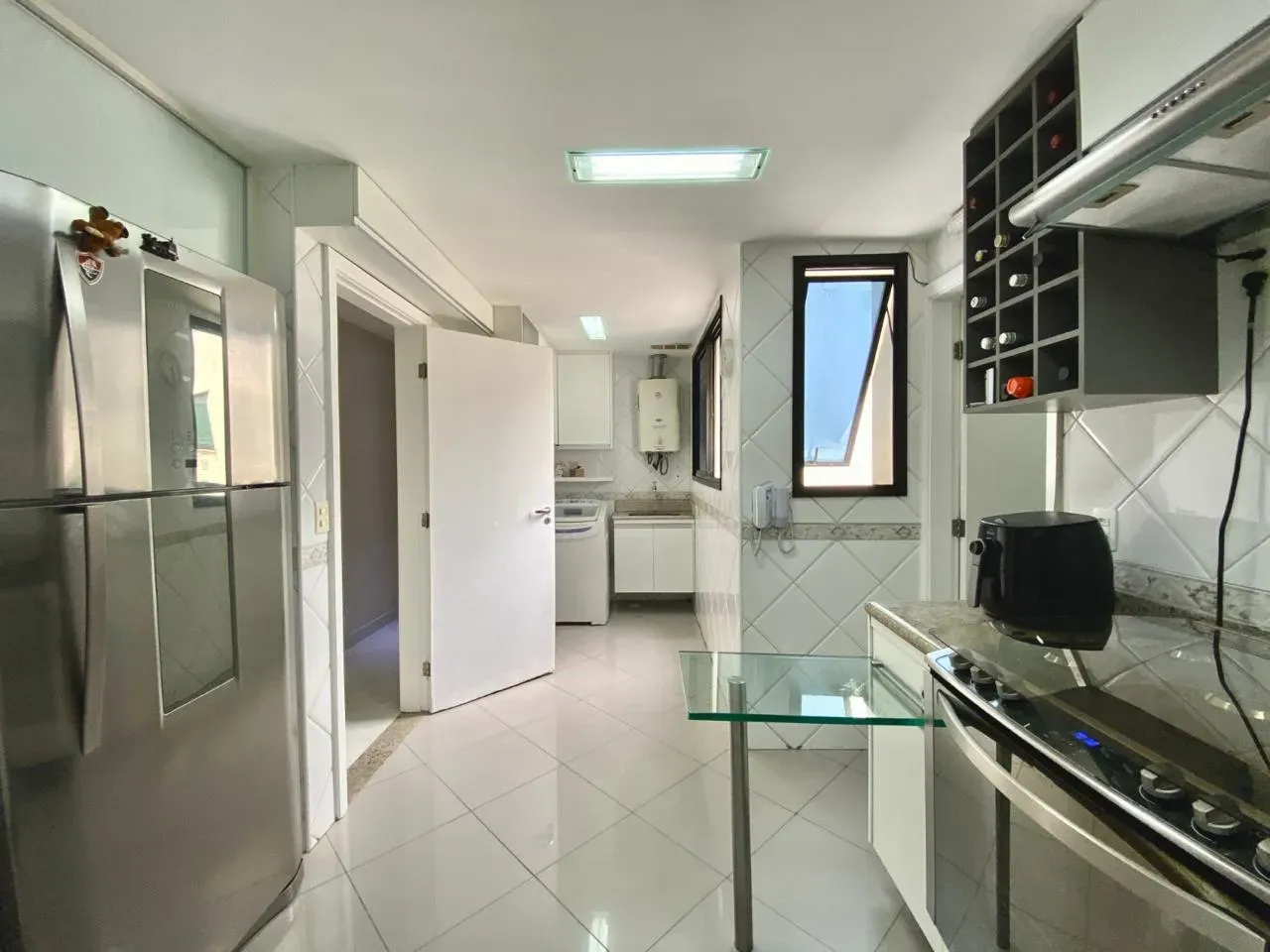 Furnished 369 m² apartment with a closed kitchen — photo 16