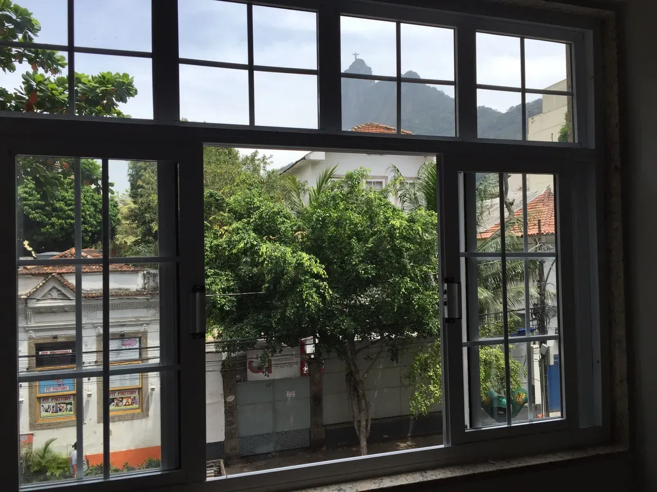 Departamento de 2 dormitorios con balcón cerrado con vidrio — photo 15