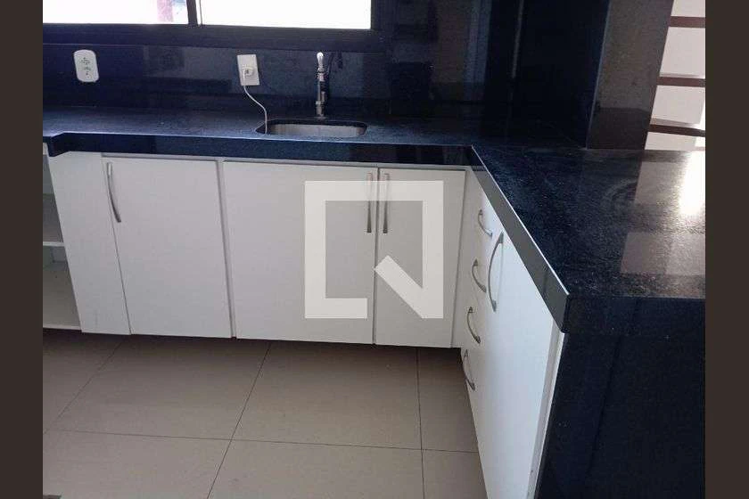 Квартира з 2 спальнями з ванною і балконом, 75 м² — photo 10