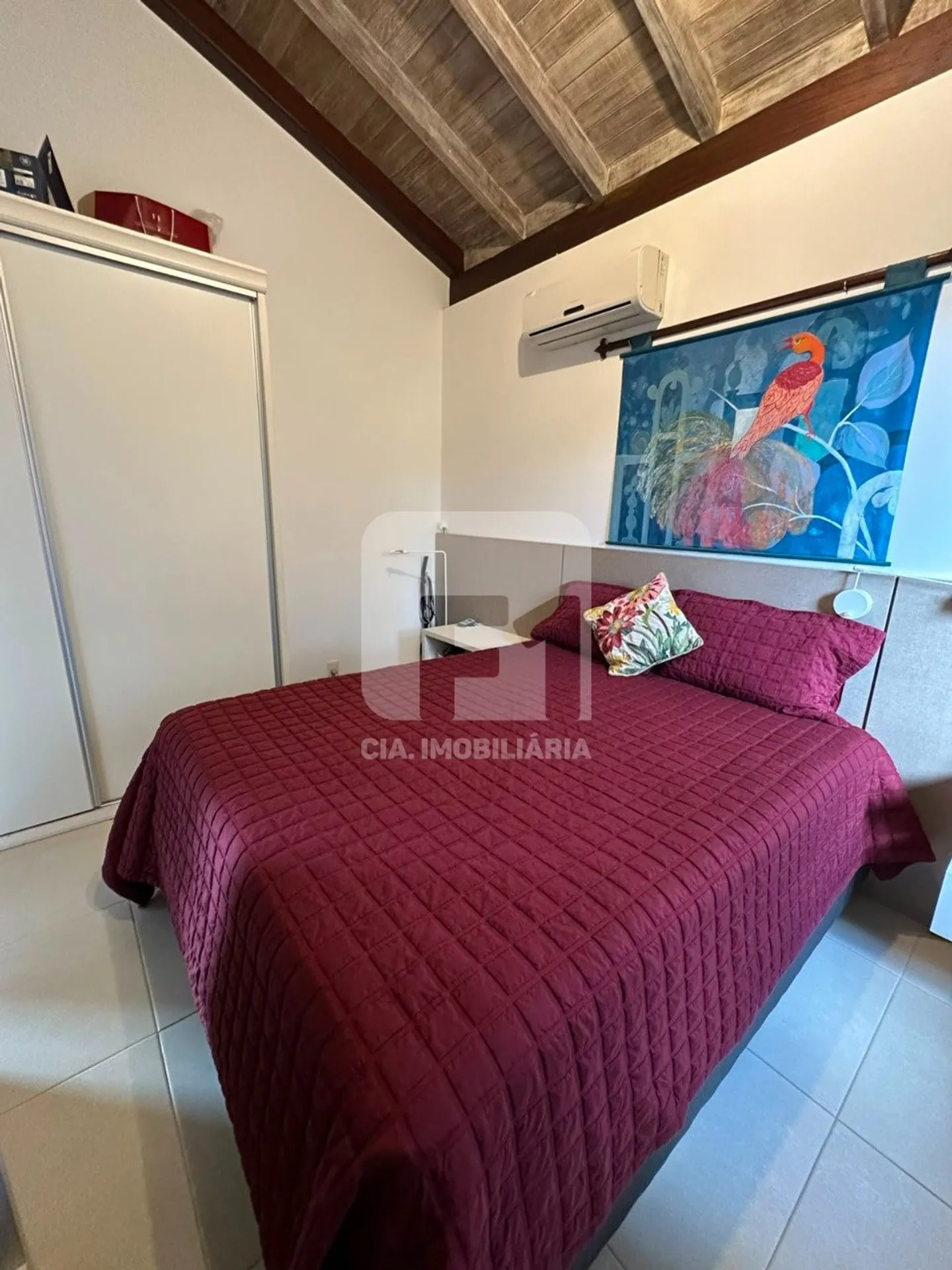 Furnished house with 6 bedrooms and 650 m² total — photo 20