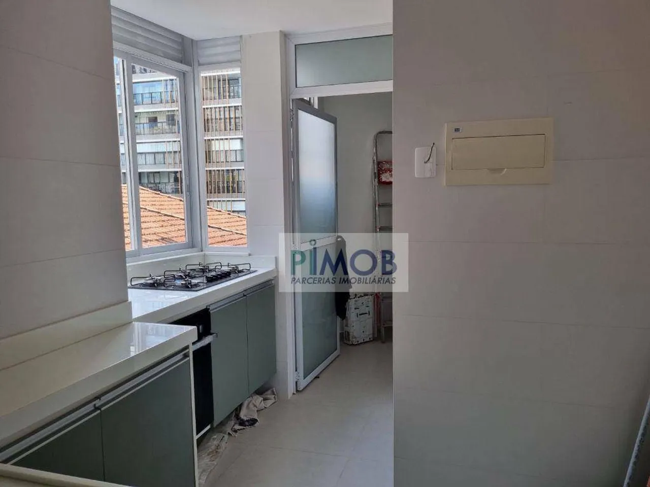 2-bedroom apartment with open-plan gas kitchen — photo 16