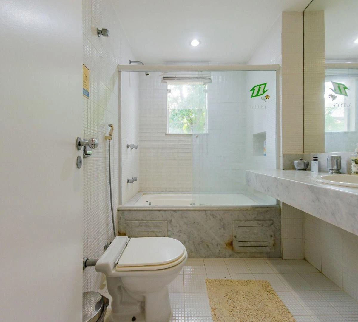 Furnished house with 6 bedrooms and 690 m² — photo 35