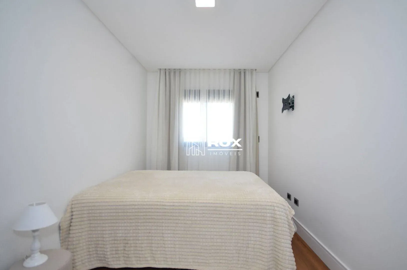Furnished apartment with 3 bedrooms and private BBQ — photo 27