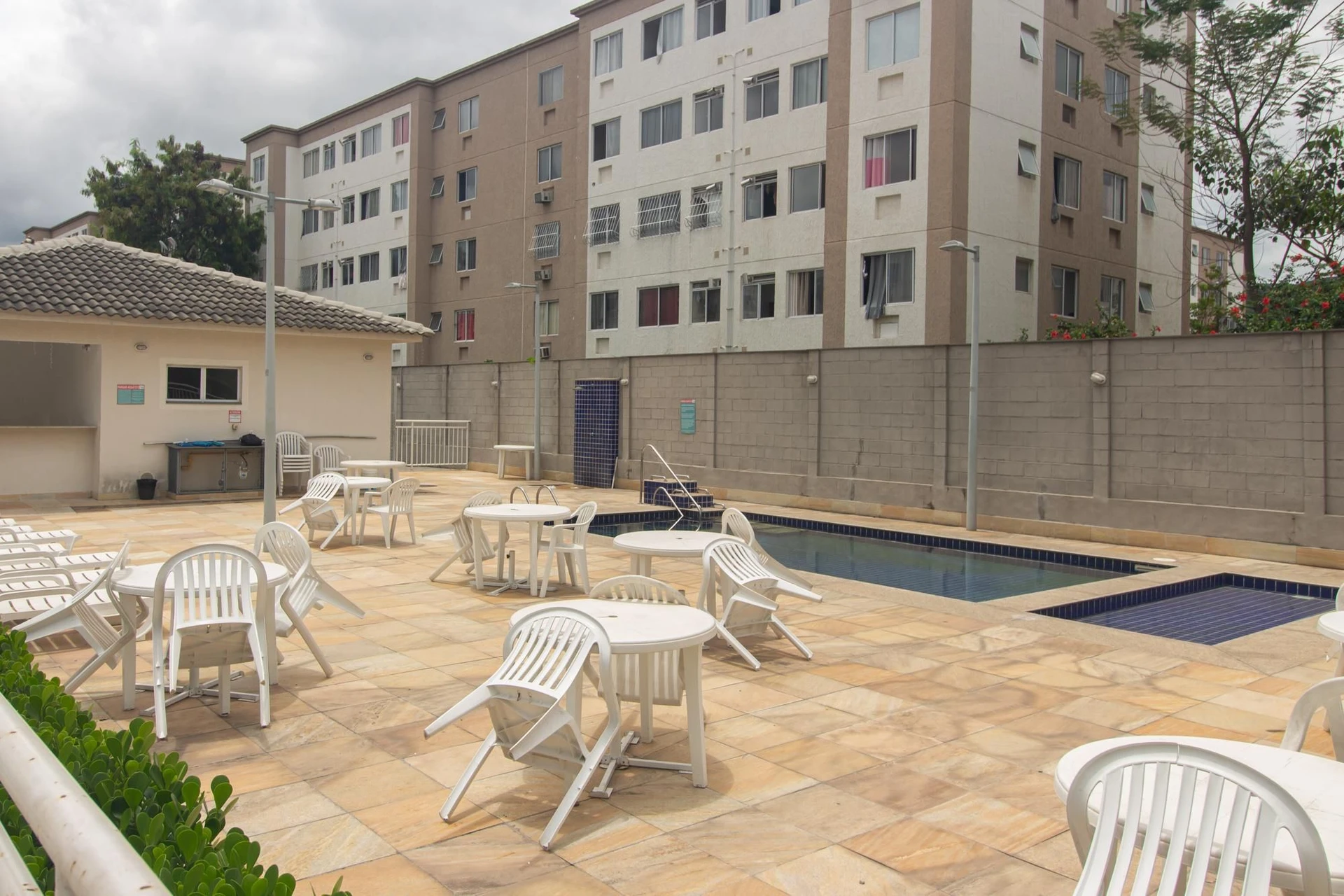 Apartamento com piso de madeira ou laminado, Cosmos — photo 26