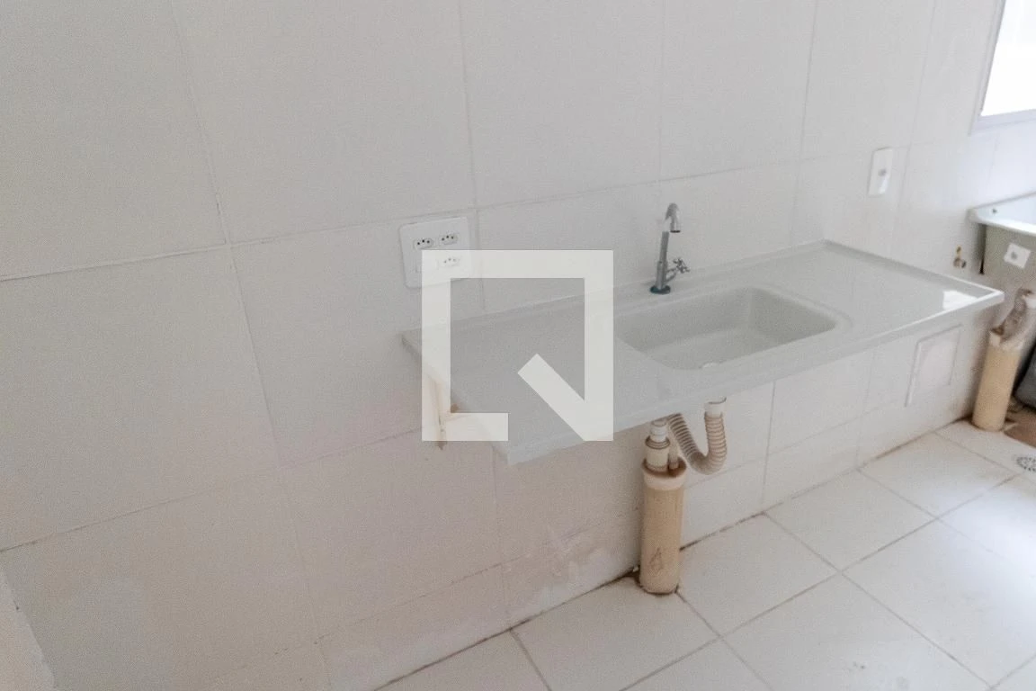 Unfurnished 2-bedroom apartment with 1 parking space — photo 38