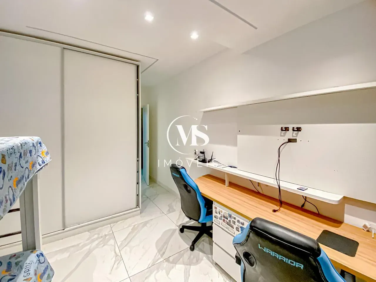 Ванна та 3 спальні: квартира 250 м² — photo 34