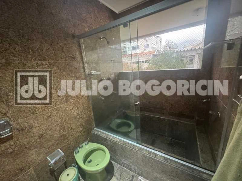 Дом 429 м²: 4 спальни, 5 парковочных мест, барбекю — photo 12